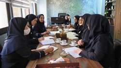 برگزاری کارگروه آموزش به بیمار با حضور مسئولان بخش های مختلف در بیمارستان کوثر